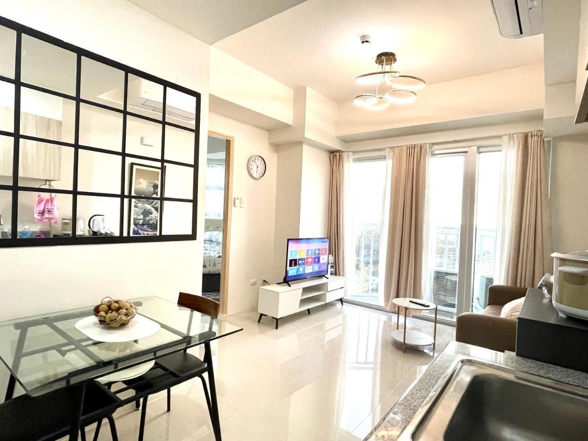 Inspiria Aparthotel Davao Luaran gambar