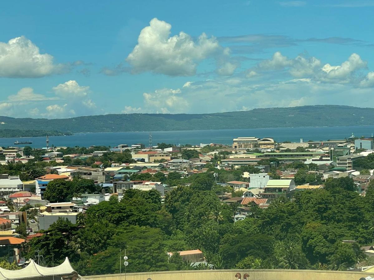 Inspiria Aparthotel Davao Luaran gambar