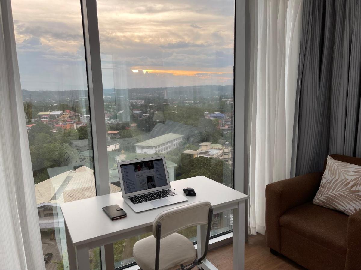 Inspiria Aparthotel Davao Luaran gambar