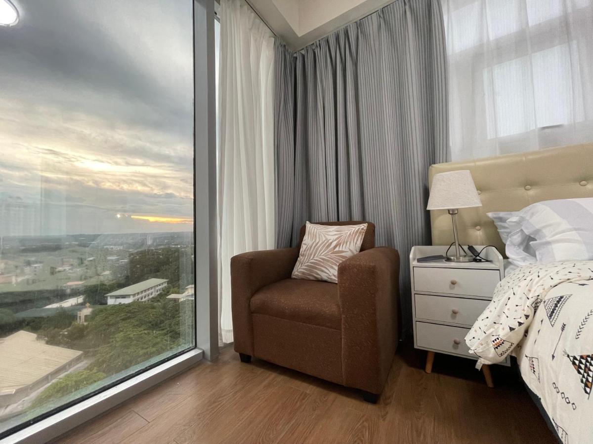 Inspiria Aparthotel Davao Luaran gambar