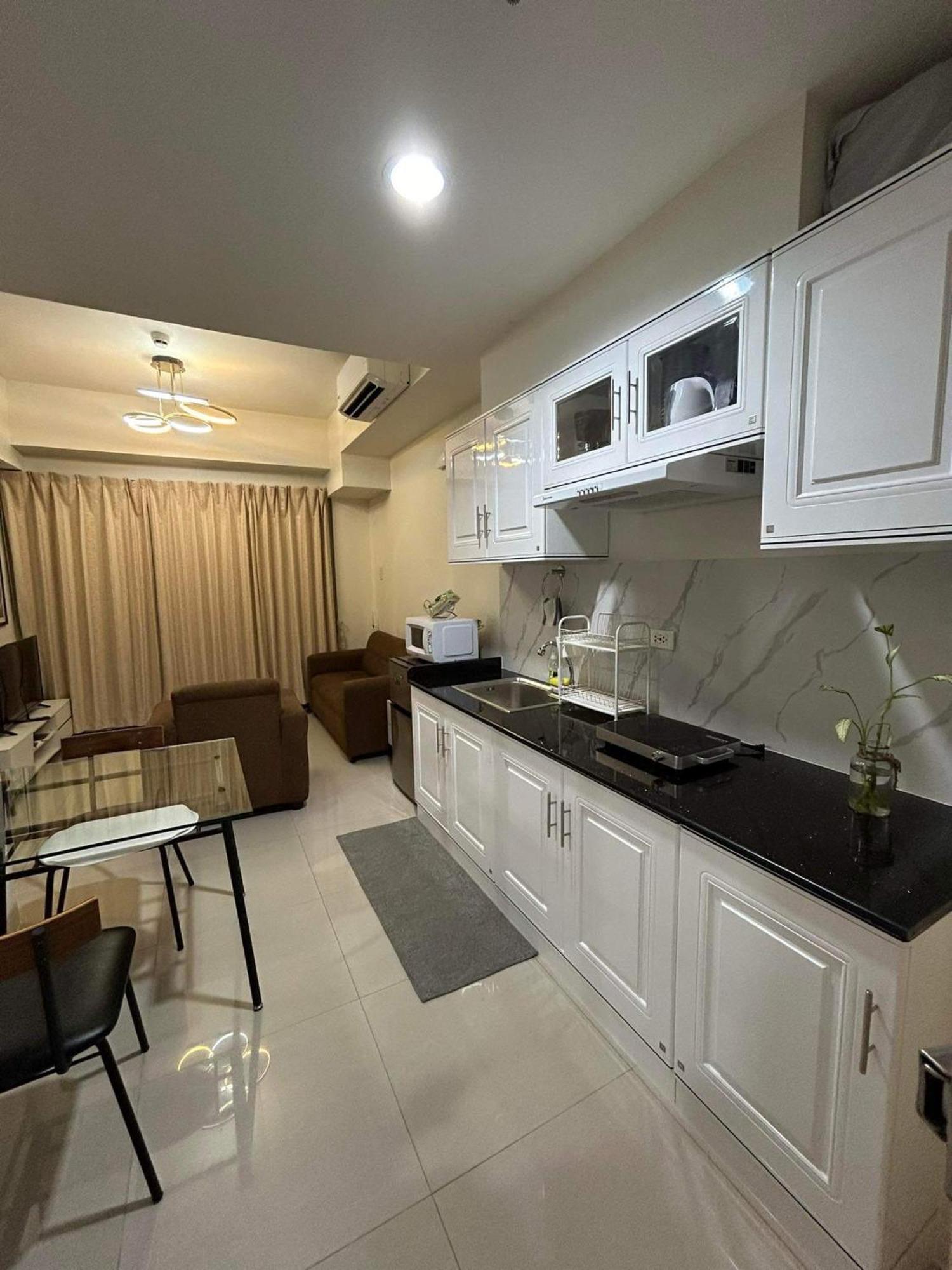 Inspiria Aparthotel Davao Luaran gambar